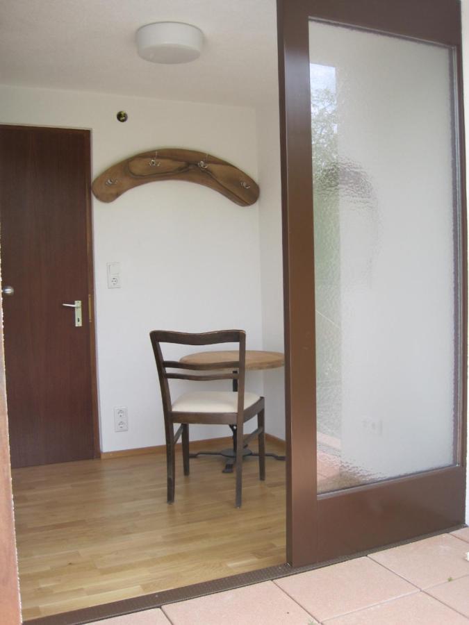 Haus Am Weinberg Lägenhet Erzingen Exteriör bild
